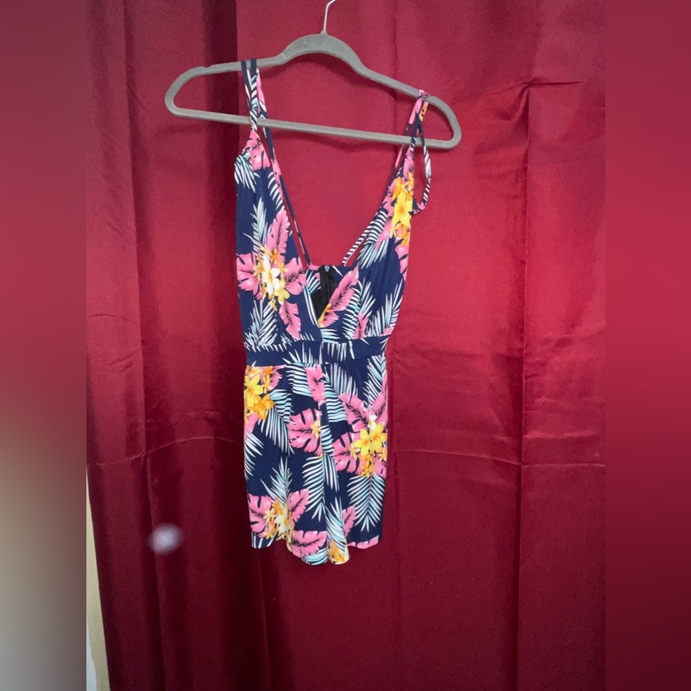Fashion nova floral romper